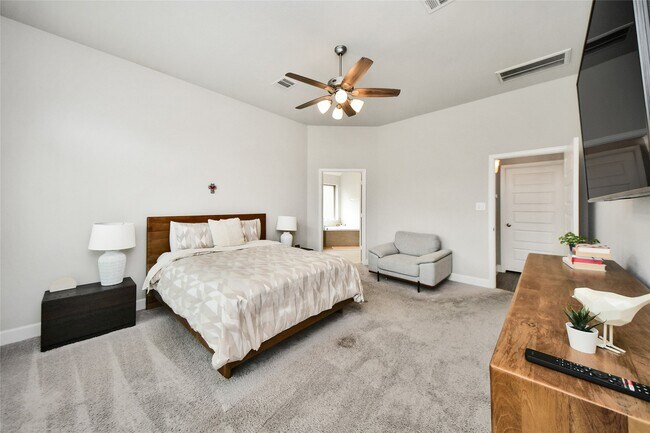 Building Photo - 2206 Forest Trace Ln