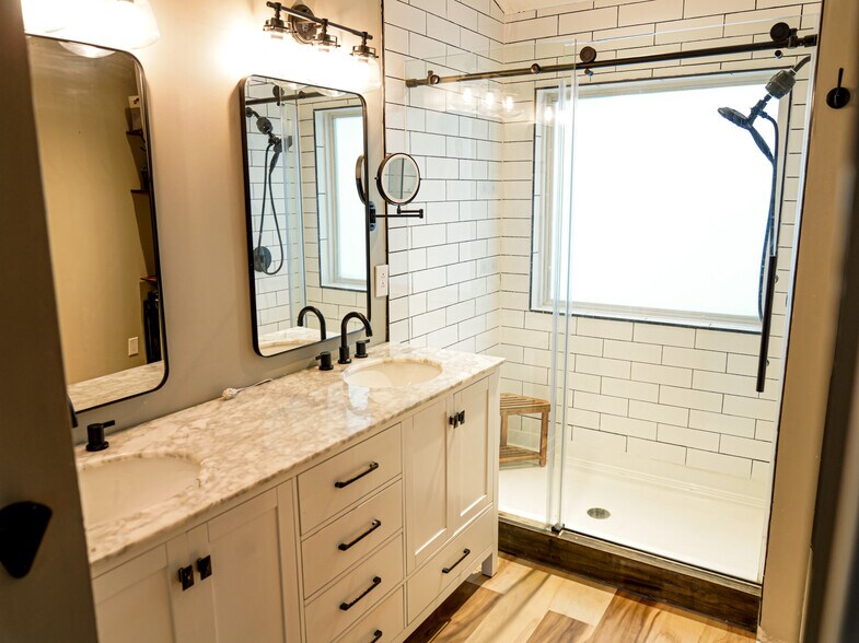 Building Photo - 2264 Ferndown Dr