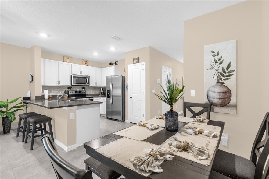 Building Photo - 6316 Sophie Oaks Ct