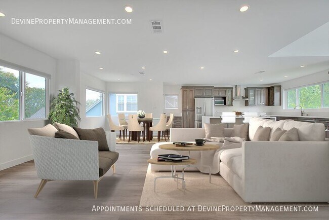 Building Photo - 3026 Greenfield Ave