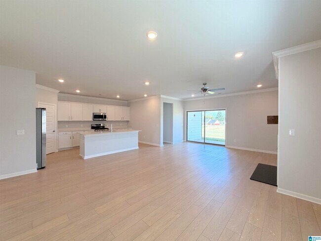 Building Photo - 234 Granby Ln
