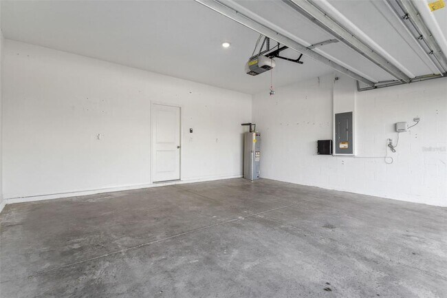 Building Photo - 7618 Ashcroft Dr