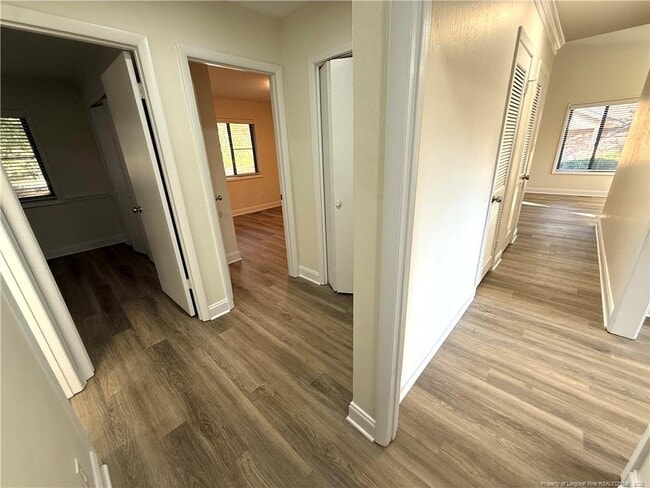 Building Photo - 6722 Irongate Dr