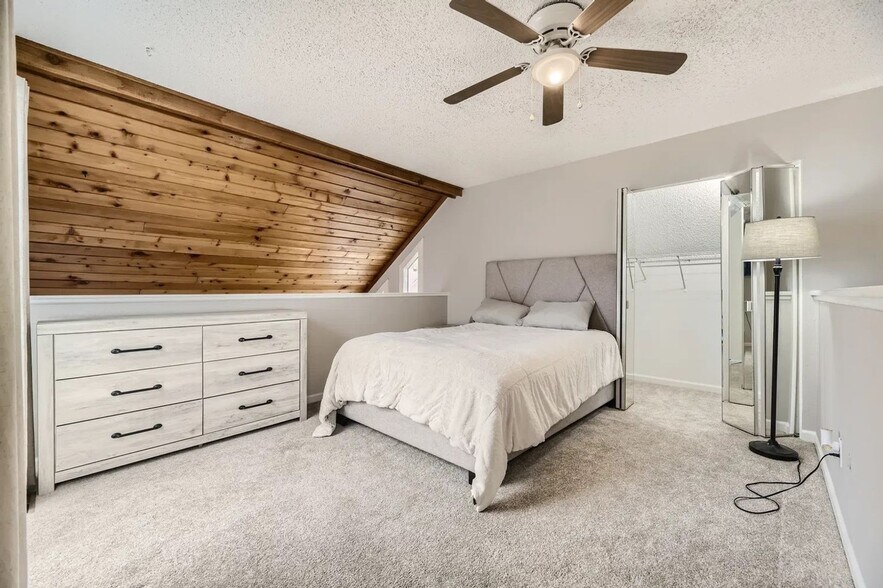 Building Photo - 2656 S Xanadu Way