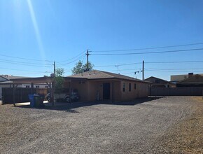 Building Photo - Tonto1807