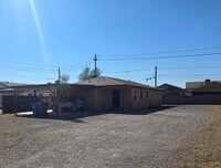Building Photo - Tonto1807