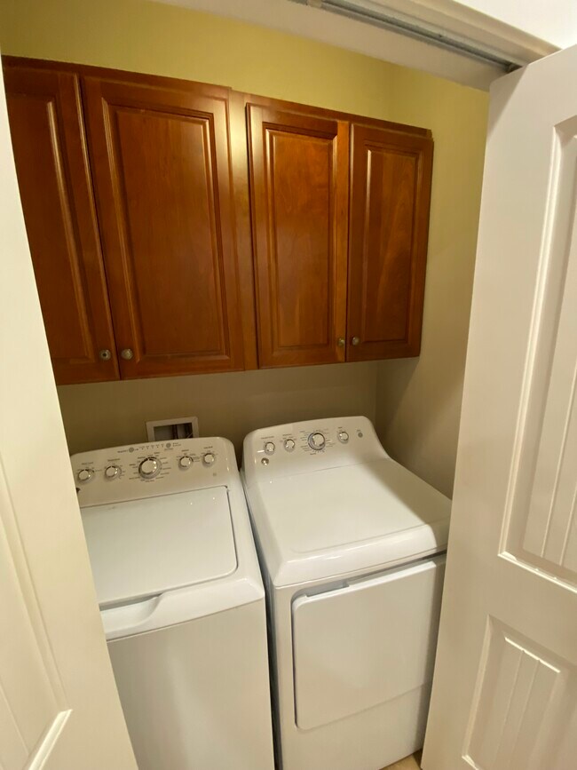 Building Photo - 2808 121st Ave SE