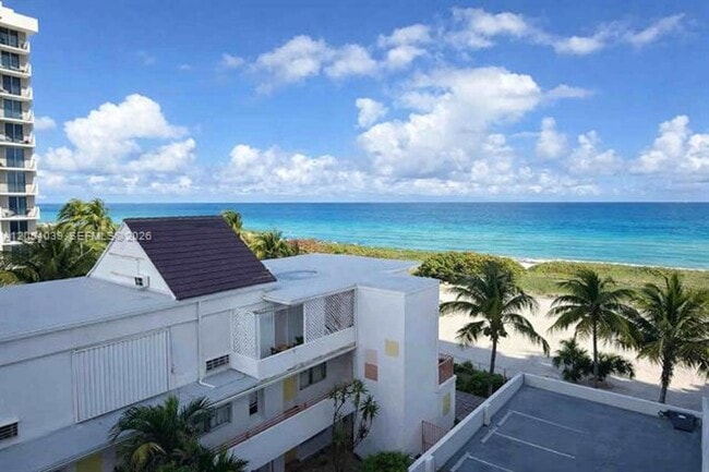 Building Photo - 9225 Collins Ave
