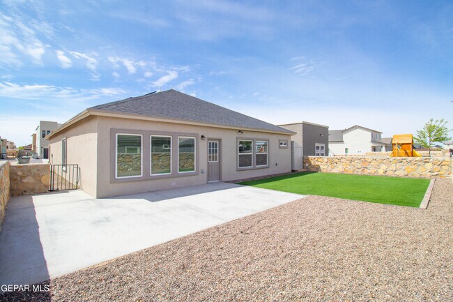 Building Photo - 14805 Jack White Ave