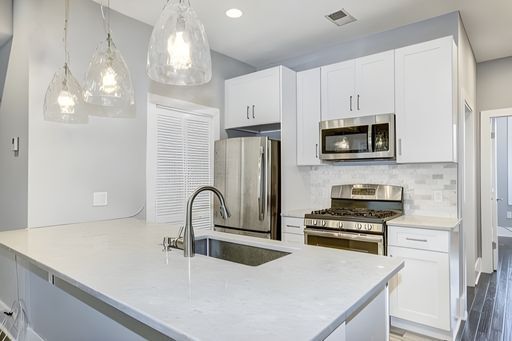 Building Photo - 1220 19th St NE