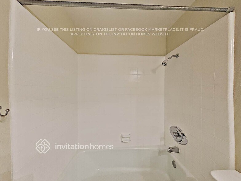 Building Photo - 1260 Nicola Dr