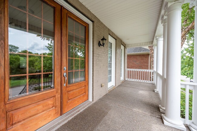 Building Photo - **LUXURIOUS GATED COMMUNITY IN FRANKLIN ZO...
