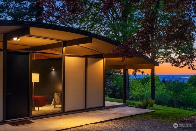 Building Photo - 14407 SE 55th St