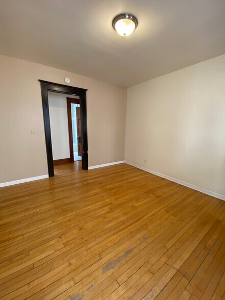 Building Photo - 24 N Butler St