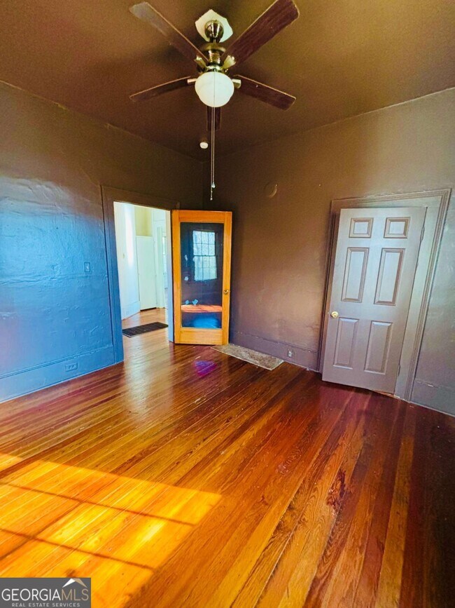 Building Photo - 75 Arch St