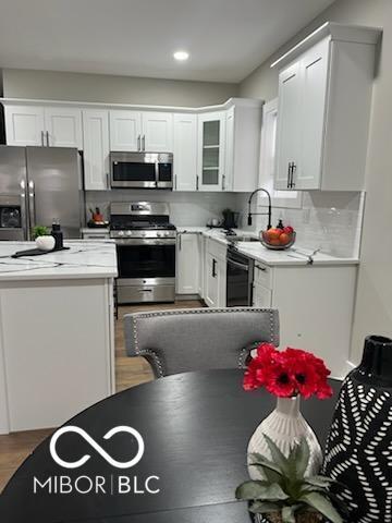 Building Photo - 822 N Gray St