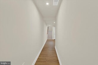 Building Photo - 7907 Olive Branch Ln