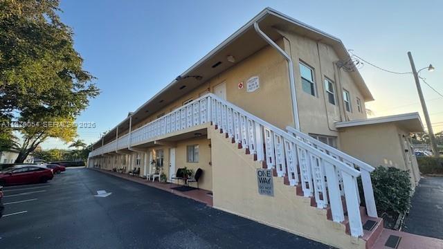 Building Photo - 2607 NE 8th Ave