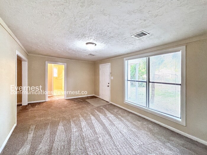 Building Photo - 815 Roosevelt