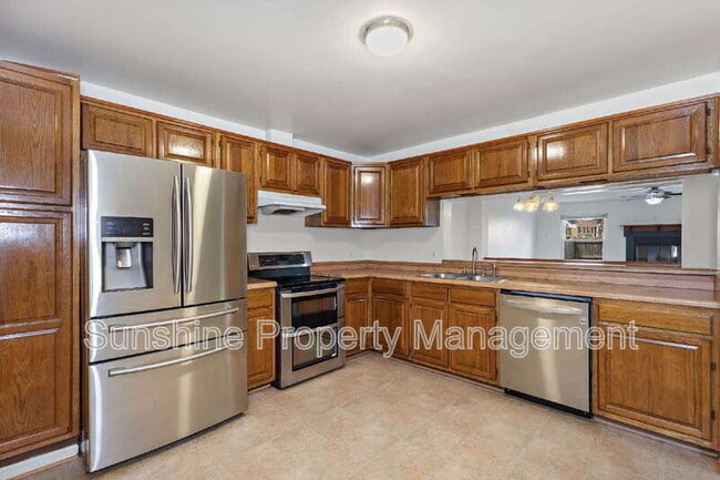 Building Photo - 4858 Tunlaw Ct