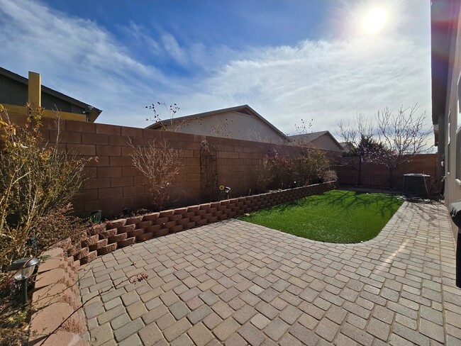 Building Photo - 5308 Camino del Griego