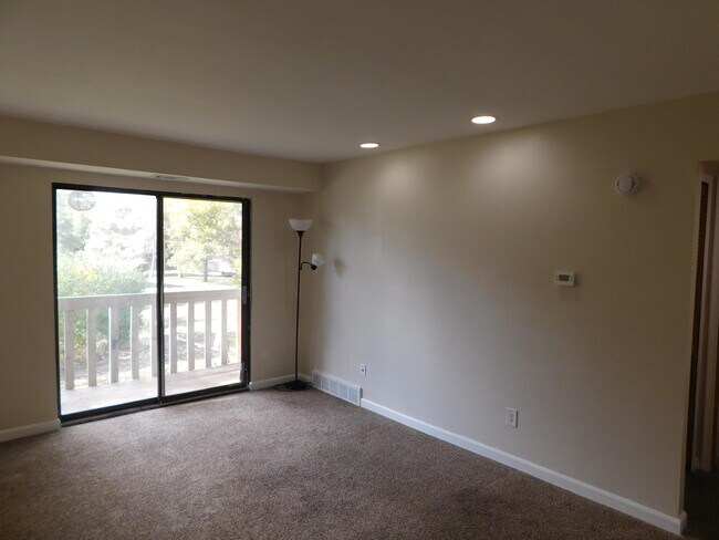 Building Photo - 32005 W 12 Mile Rd