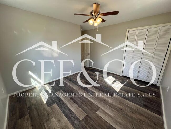 Building Photo - Adorably renovated 4 bedroom 2 bathroom home now available