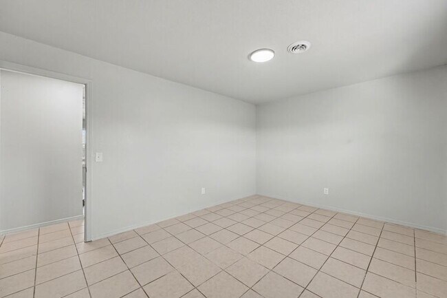 Building Photo - 1241-1247-1247 W Sunset Dr