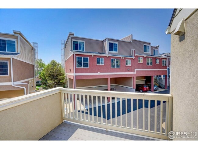 Building Photo - Bright & Beautiful 2-Level Condo in NoBo, available June 5th