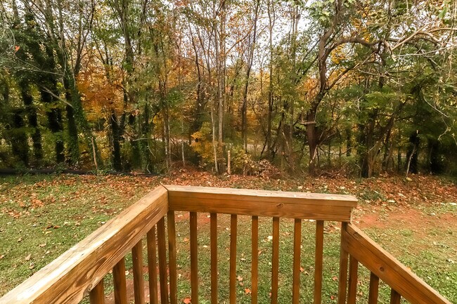 Building Photo - 1517 Brookgreen Ave