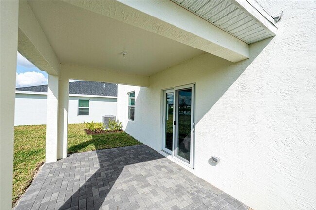 Building Photo - 6338 Windwood Wy