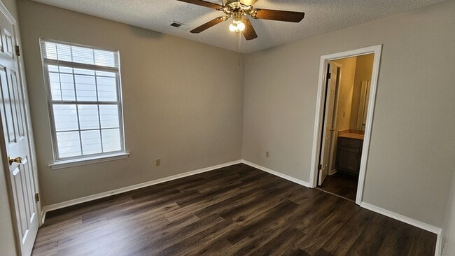 Building Photo - 1542 Beaver Trail Dr