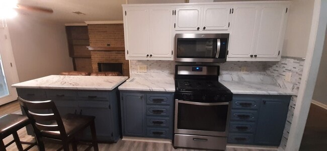 Building Photo - 206 Indian Trail