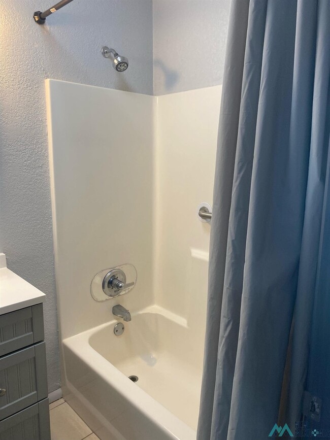 Building Photo - 908.5 Bullock Ct