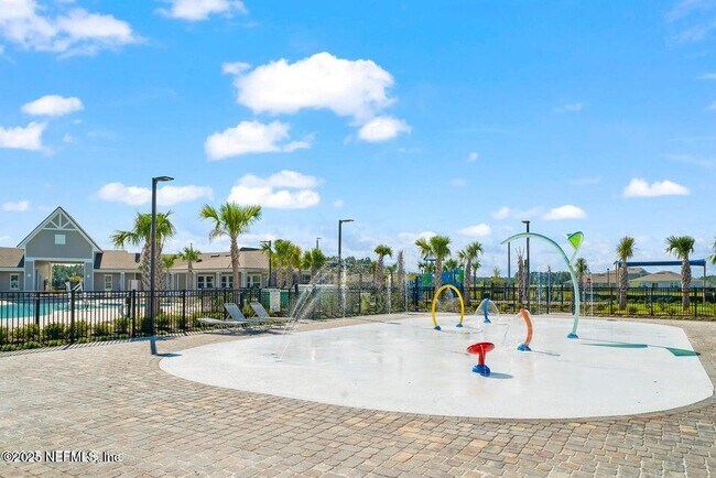 Building Photo - 12659 European Beech Rd