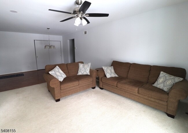 Building Photo - 11 Brookside Ln