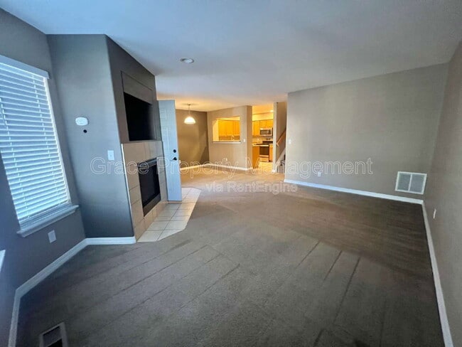 Building Photo - 12828 Jasmine St