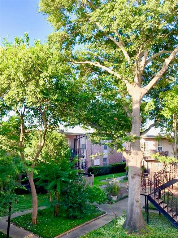 Building Photo - 5550 N Braeswood Blvd
