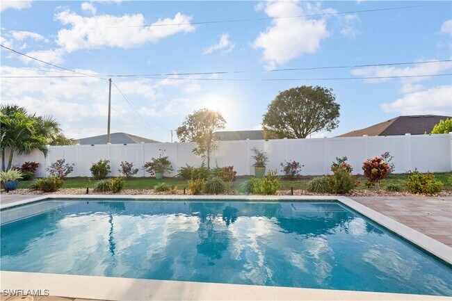 Building Photo - 510 Skyline Blvd