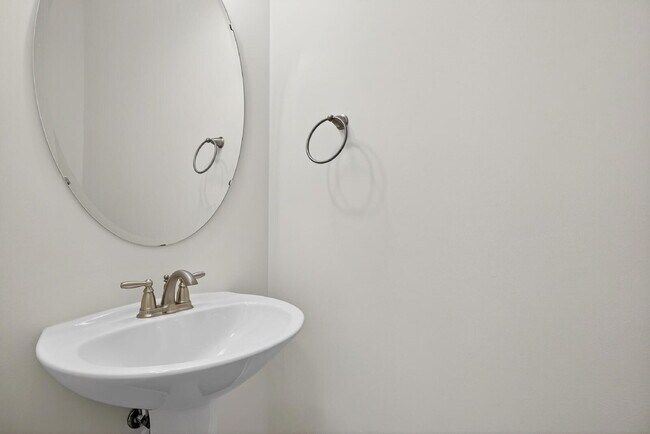 Building Photo - 3625 Tule Spring St