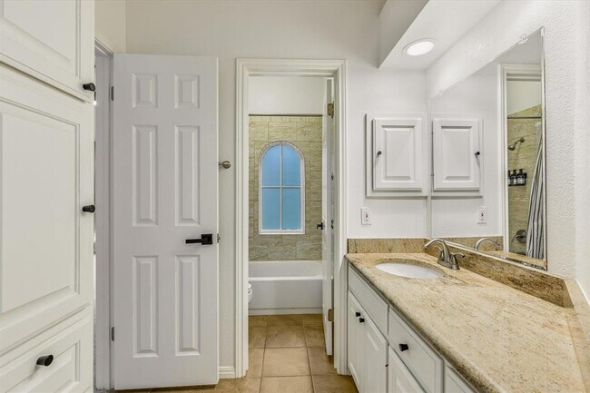 Building Photo - 5506 Merrywing Cir