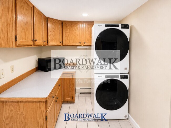 Building Photo - 738 S 1300 E