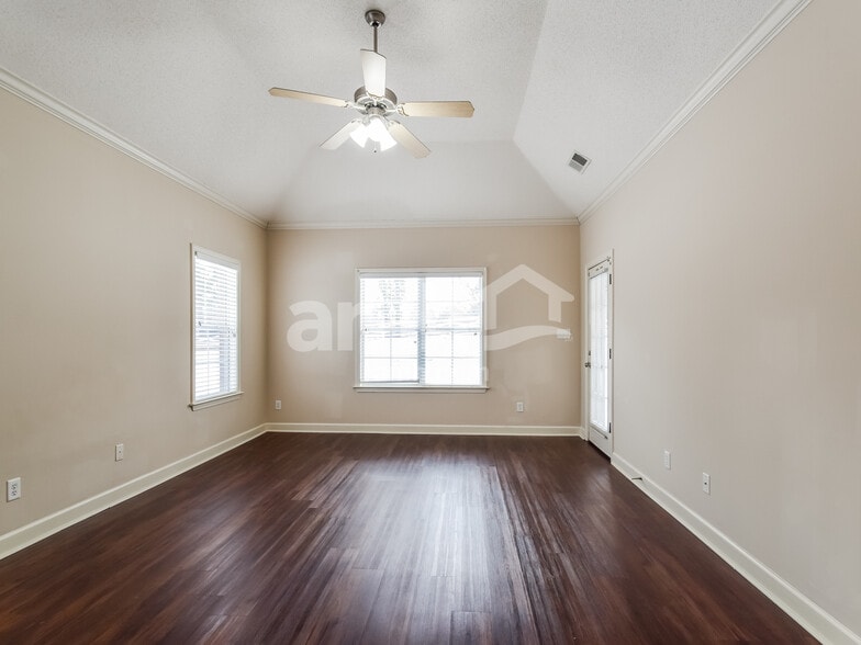 Building Photo - 8638 Wilderness Tr