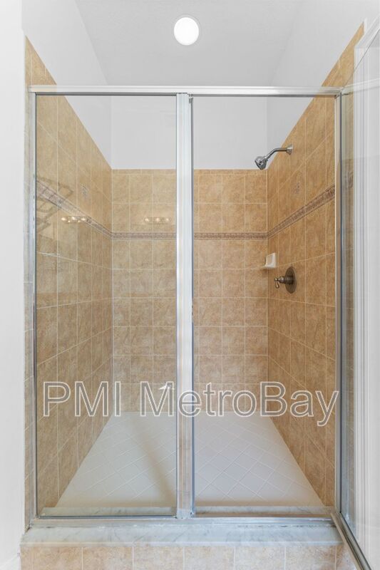 Building Photo - 10886 Cory Lake Dr