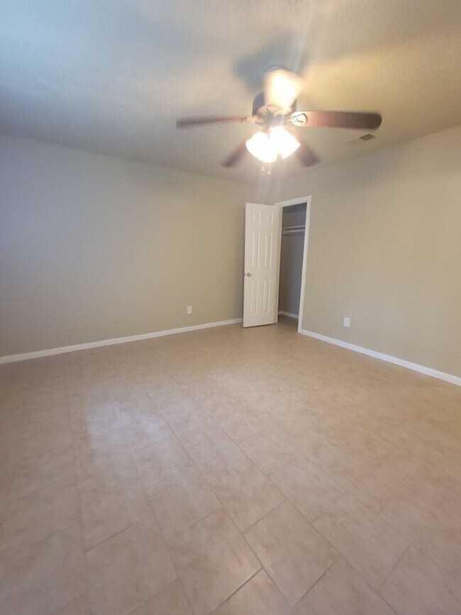 Building Photo - Come and enjoy your new home !