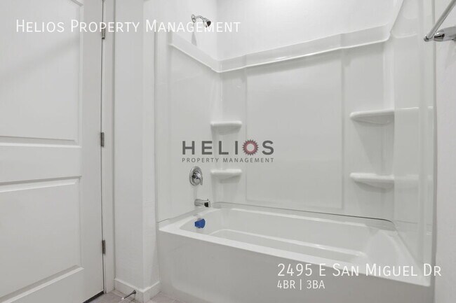 Building Photo - 2495 E San Miguel Dr