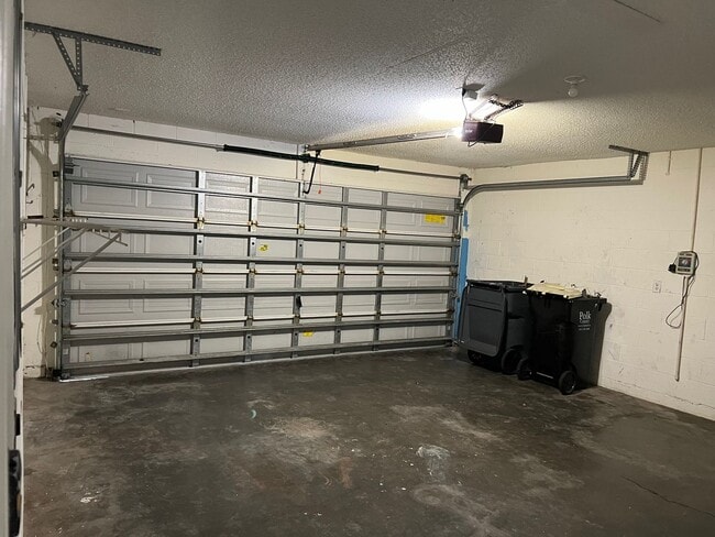 Building Photo - 217 Grouper Ct