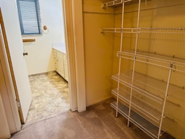 Building Photo - $1,695 - Spacious Two Bedroom +Flex Room- ...