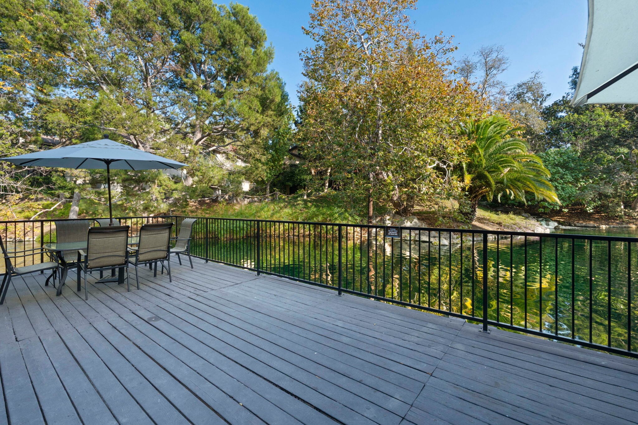 Clubhouse patio - 3113 Raintree Cir