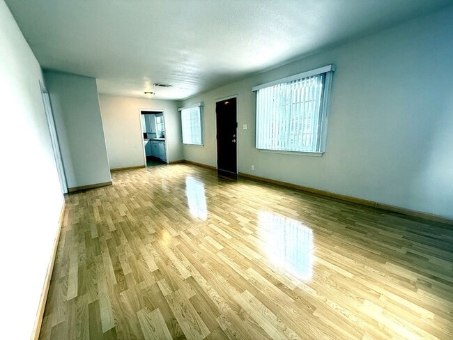 Building Photo - 2314 Upland Dr